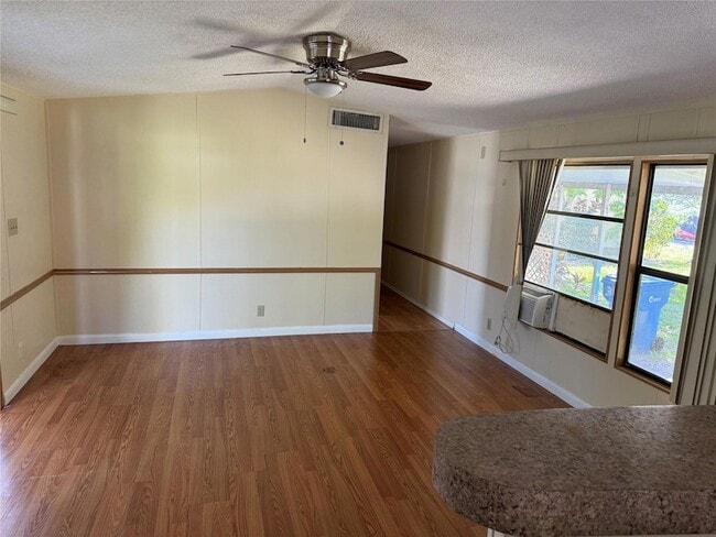 Foto del edificio - 3161 SW 53rd Ave