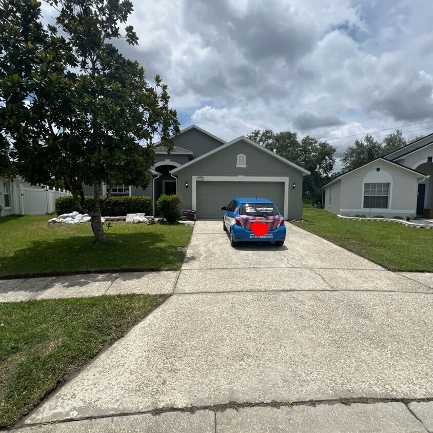 Primary Photo - Charming 3-Bedroom Home in HOA Community –...