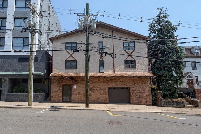 Photo - 56 68th St House