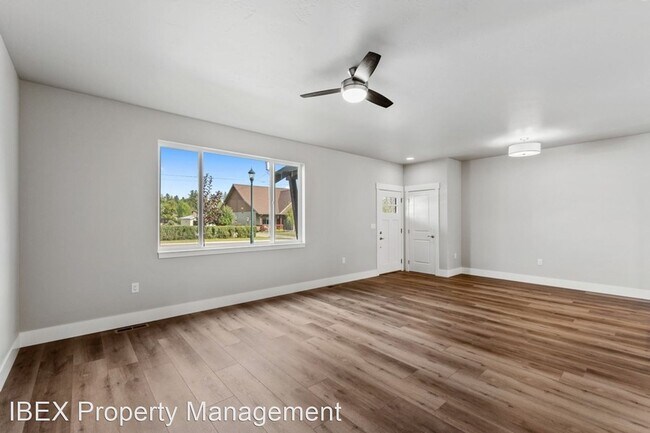 Building Photo - 3 br, 2.5 bath House - 534 Colorado Ave