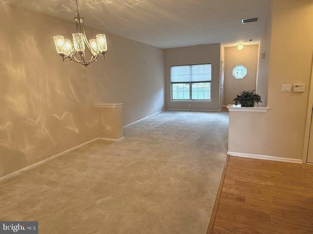 Foto del edificio - 8003 Normandy Dr