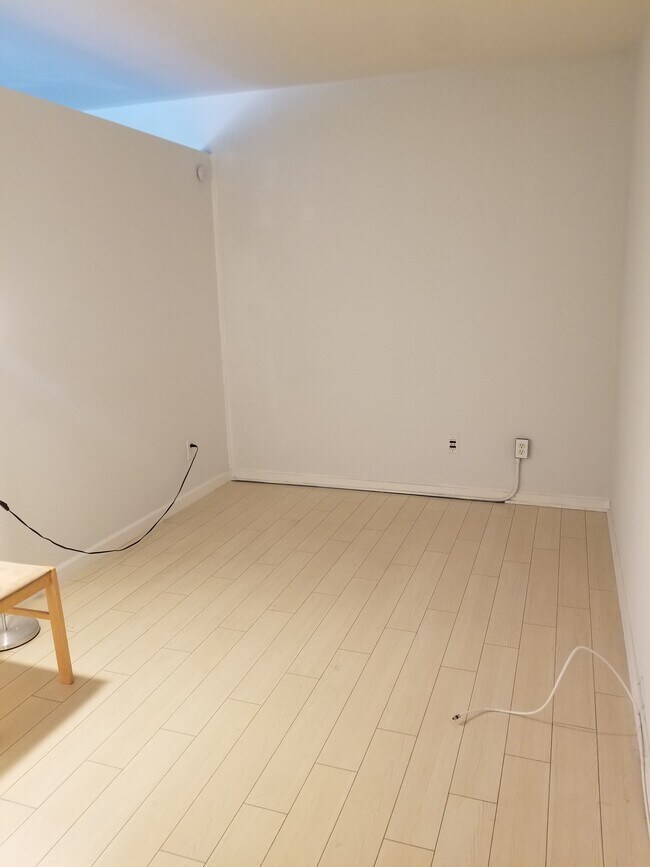 Foto del edificio - 208 E Stocker St