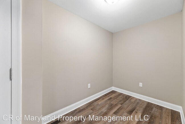 Foto del edificio - 3 br, 1.5 bath House - 416 Ilchester Ave