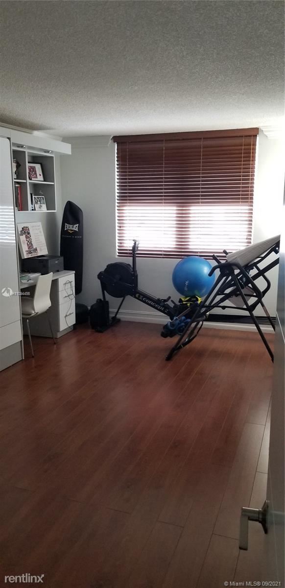 Building Photo - 6770 Indian Creek Dr