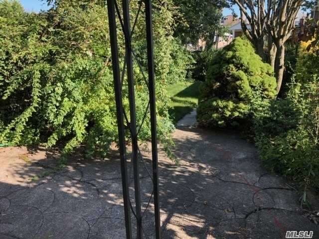 Foto del edificio - 200-16-200-38 38th Ave