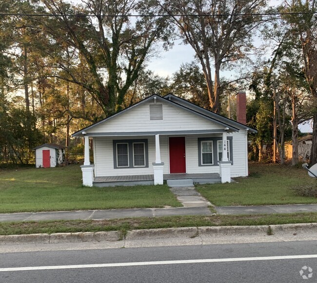 Building Photo - 144 Tattnall St