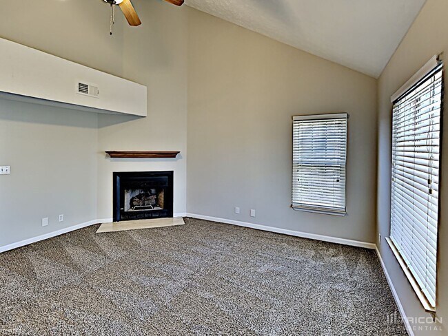 Foto del edificio - 5616 Fairhaven Dr