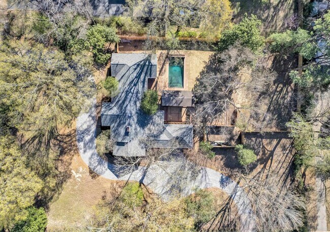 Foto del edificio - 4679 Walnut Grove Rd