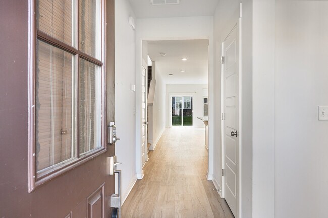 Foto del edificio - 4209 Aragorn Way