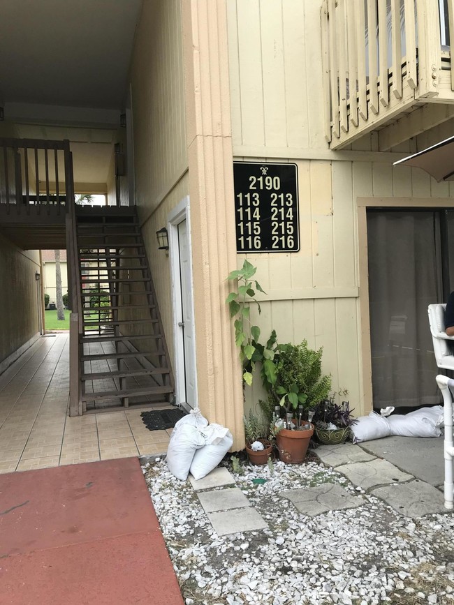 Foto del edificio - 2190 Forest Knoll Dr NE