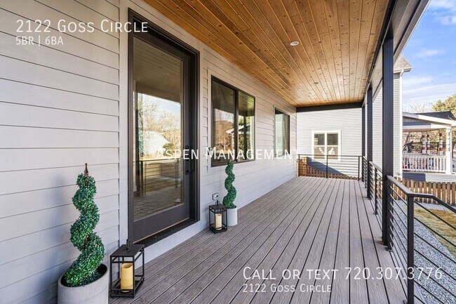 Building Photo - 2122 Goss Cir W