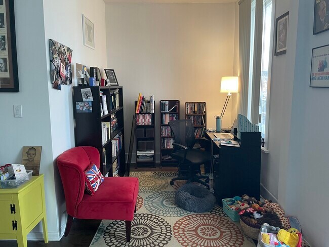 Foto del edificio - 3414 N Seeley Ave