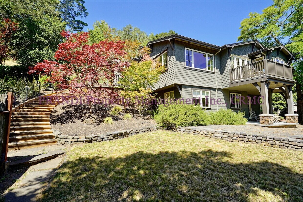 Foto principal - Majestic Custom-Designed Five-Bedroom Esta...