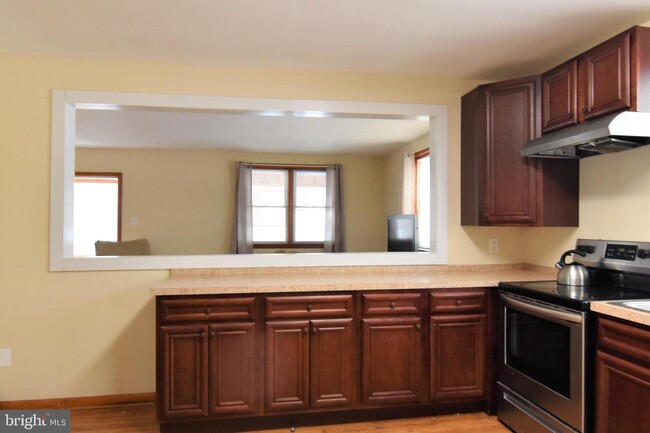 Building Photo - 1420 Odenton Rd