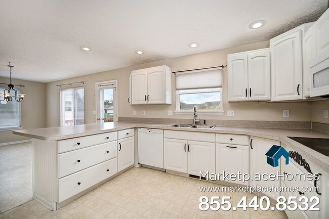 Building Photo - 452 Coventry Ln