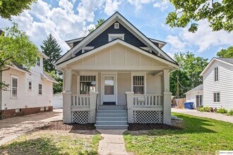 Building Photo - 823 N H St
