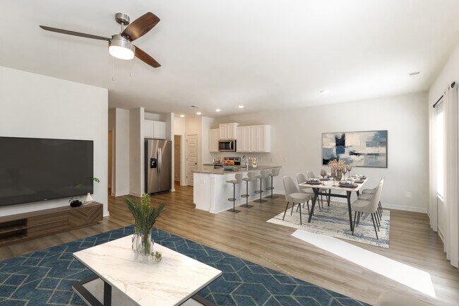 Building Photo - 12 Deer Creek Dr