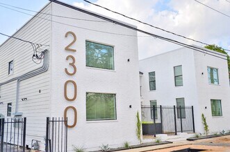 Building Photo - 2300 Stanford St