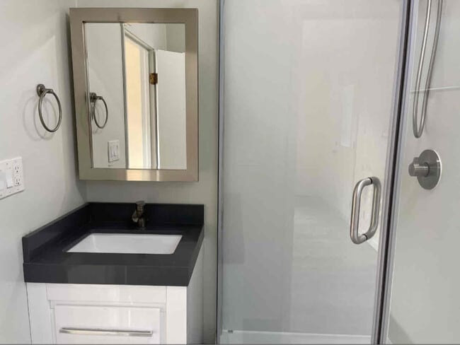 Building Photo - 986 Pope Way