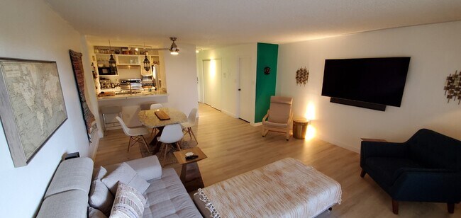 Foto del edificio - 2880 S Locust St