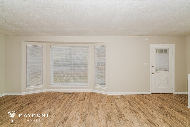 Building Photo - 5207 Broken Bow Ln
