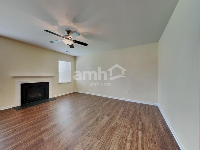 Building Photo - 1324 Lombar St