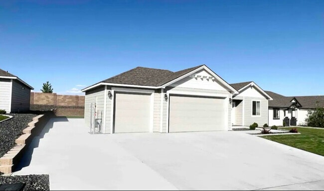 Building Photo - 7719 Coldwater Dr