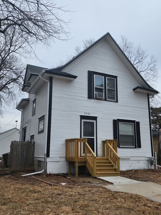 Building Photo - 5336 Walker Ave