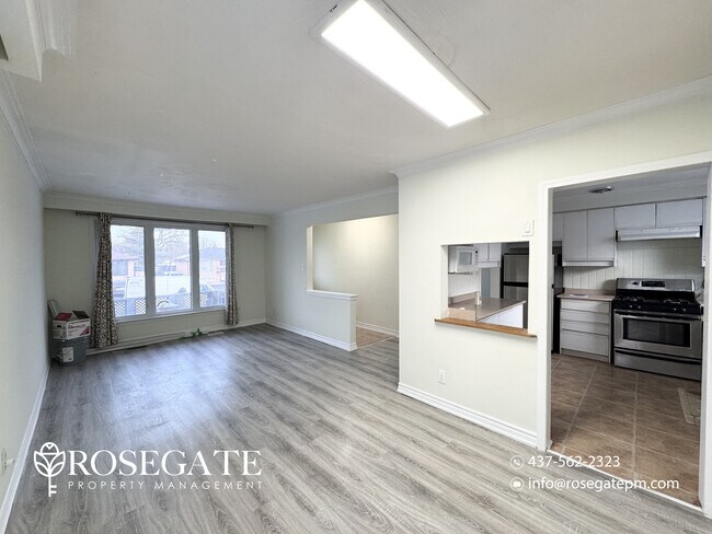 Building Photo - Pet-Friendly 3-Bedroom Detached Home with Parking & Front Porch in Brampton