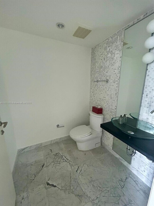 Foto del edificio - 200 Biscayne Blvd Way