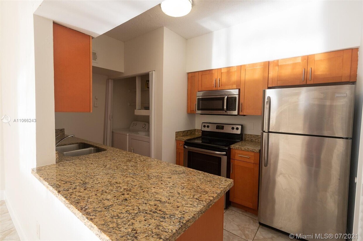 18356 NW 68th Ave Unit J, Hialeah, FL 33015 Condo for Rent in Hialeah