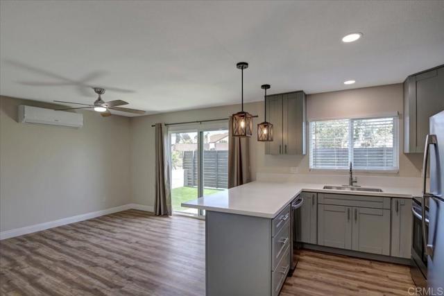 Building Photo - 1509 W Knapp Dr
