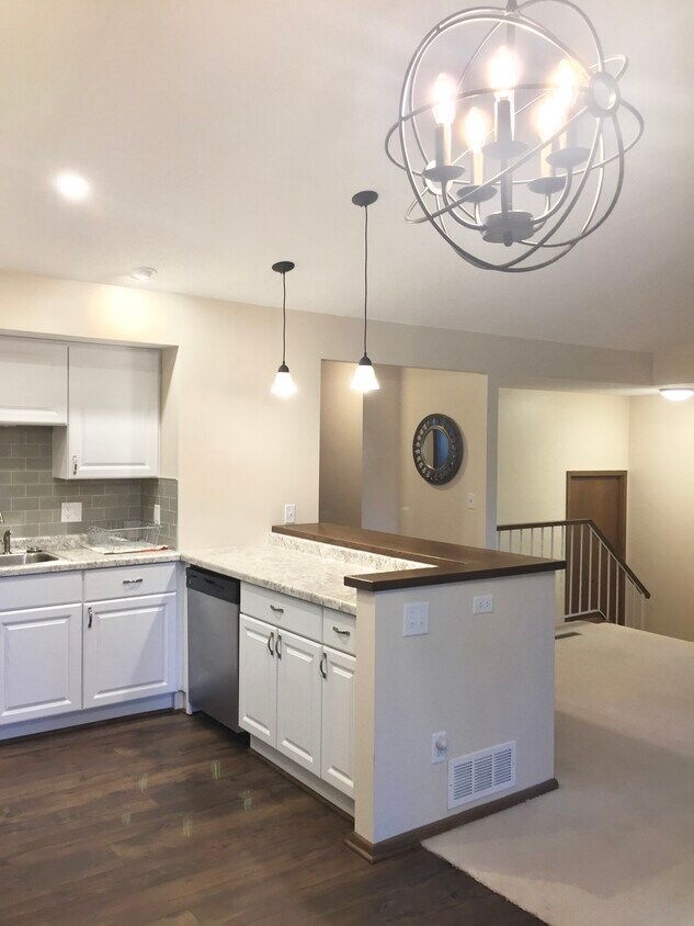 1511 Trapp Court, FRIDLEY, MN 55432 Townhouse for Rent in FRIDLEY, MN