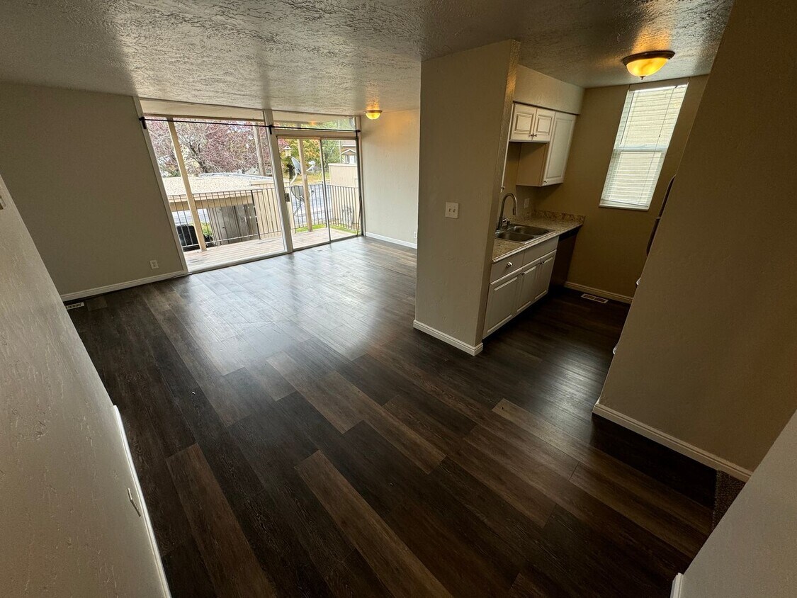 Foto principal - 4418 S Rosehaven Ct