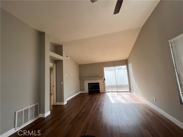 Foto del edificio - 44633 Ashbury Pl