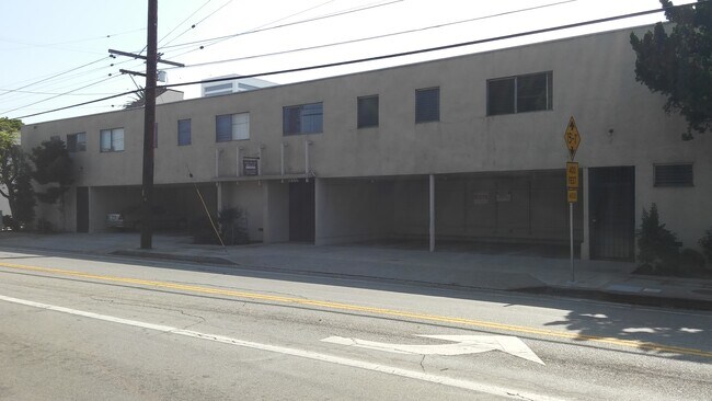 Foto del edificio - 11290 Ohio Ave