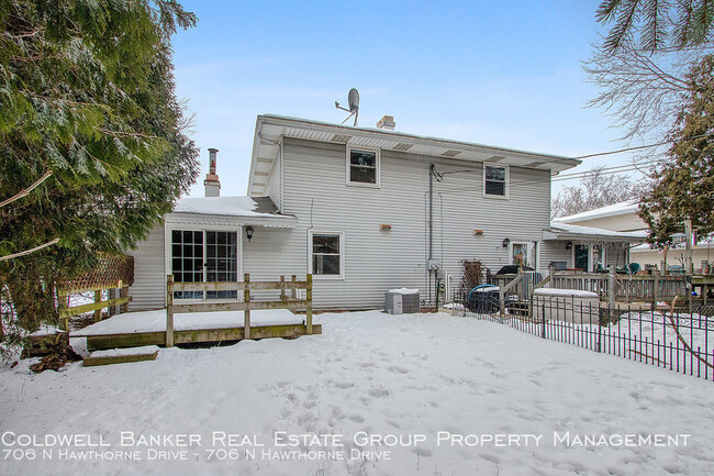 Building Photo - 706 N Hawthorne Dr