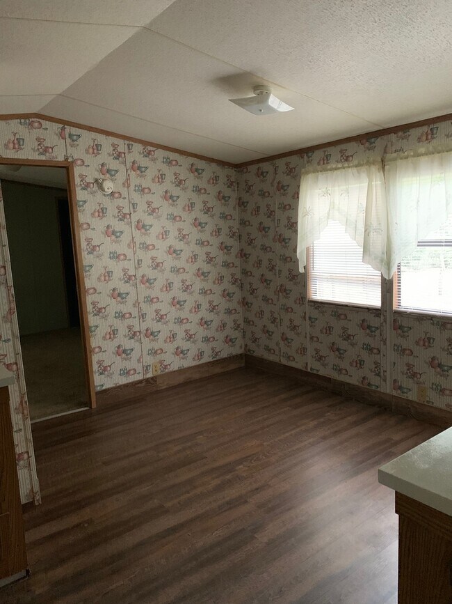 Foto del edificio - FOR RENT