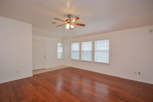Foto del edificio - 5710 Onia Ln