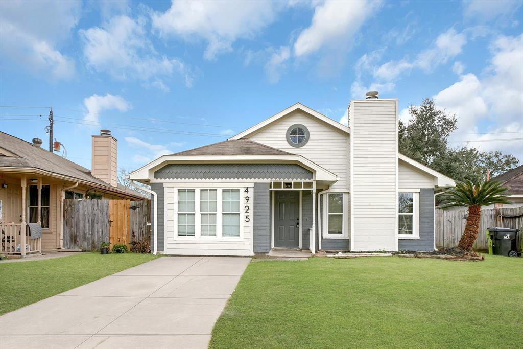 Primary Photo - 4925 Greenwood Dr