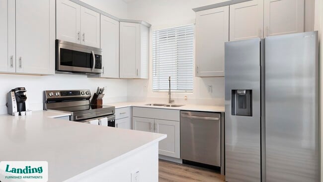 Building Photo - 8200 W Encanto Blvd