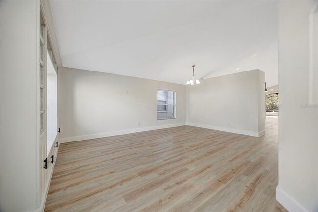 Foto del edificio - 19026 Fishermans Bend Dr