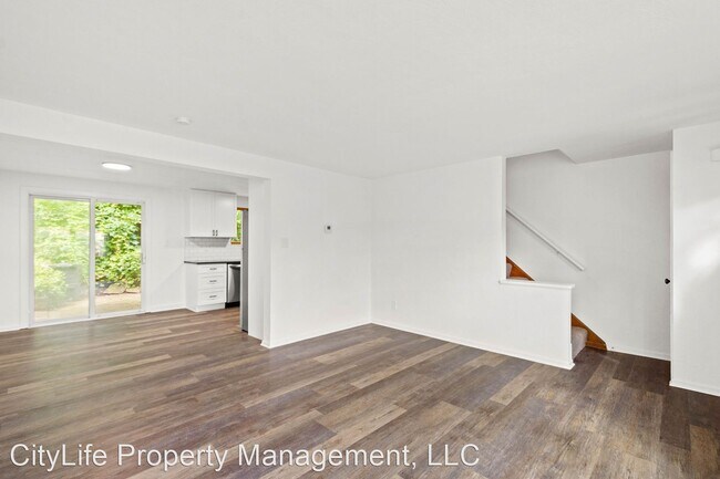 Building Photo - 3 br, 1 bath House - 792 A Cooke Drive