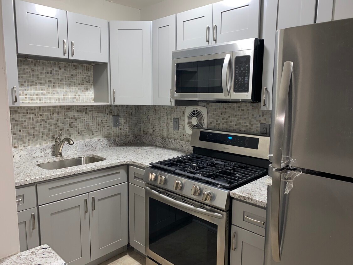 Foto principal - 222 Montgomery St