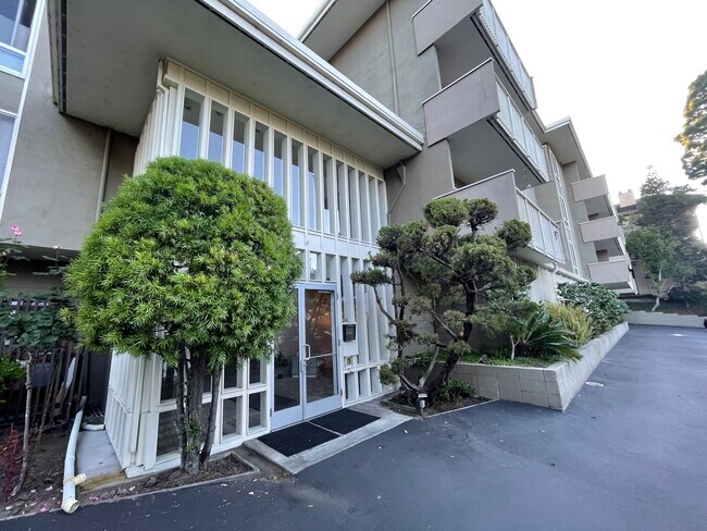 Foto del edificio - 1101 Continentals Way