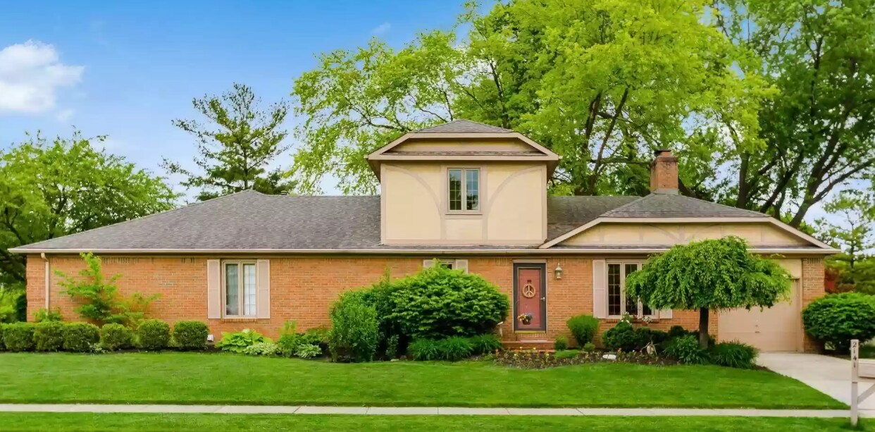 2141 Sandover Rd, Columbus, OH 43220 - Townhome Rentals in Columbus OH ...