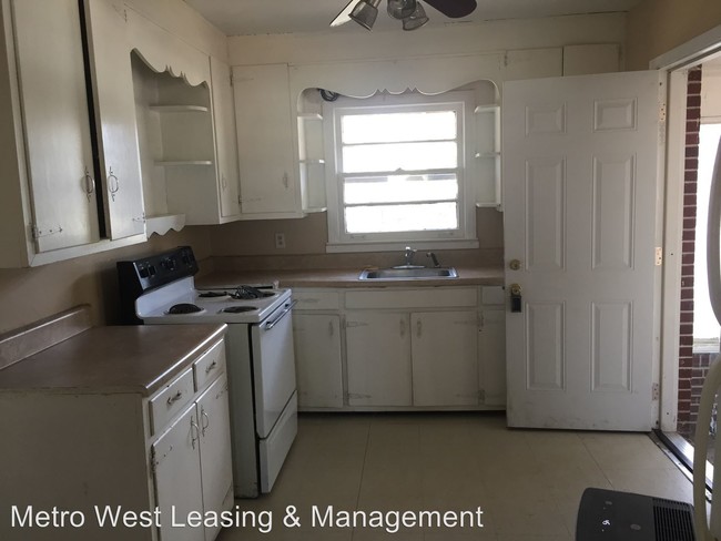 Building Photo - 3 br, 1 bath House - 401 Newnan Rd