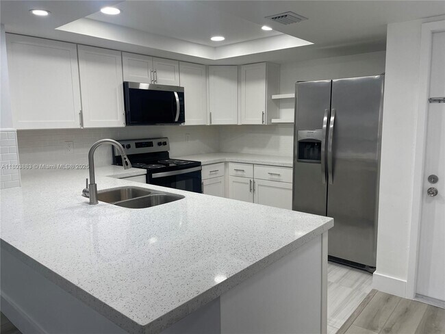 Foto del edificio - 12209 SW 14th Ln