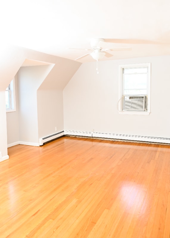 Building Photo - 1152 Romano Ave