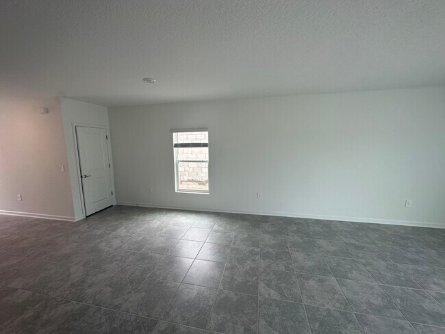 Building Photo - 550 Hatteras Rd